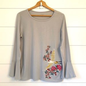 LOFT gray long sleeve shirt with crane embroidery art. (Size M) 100% cotton.